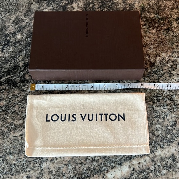 Louis Vuitton Authentic Dust Bag and Box - Picture 2 of 6